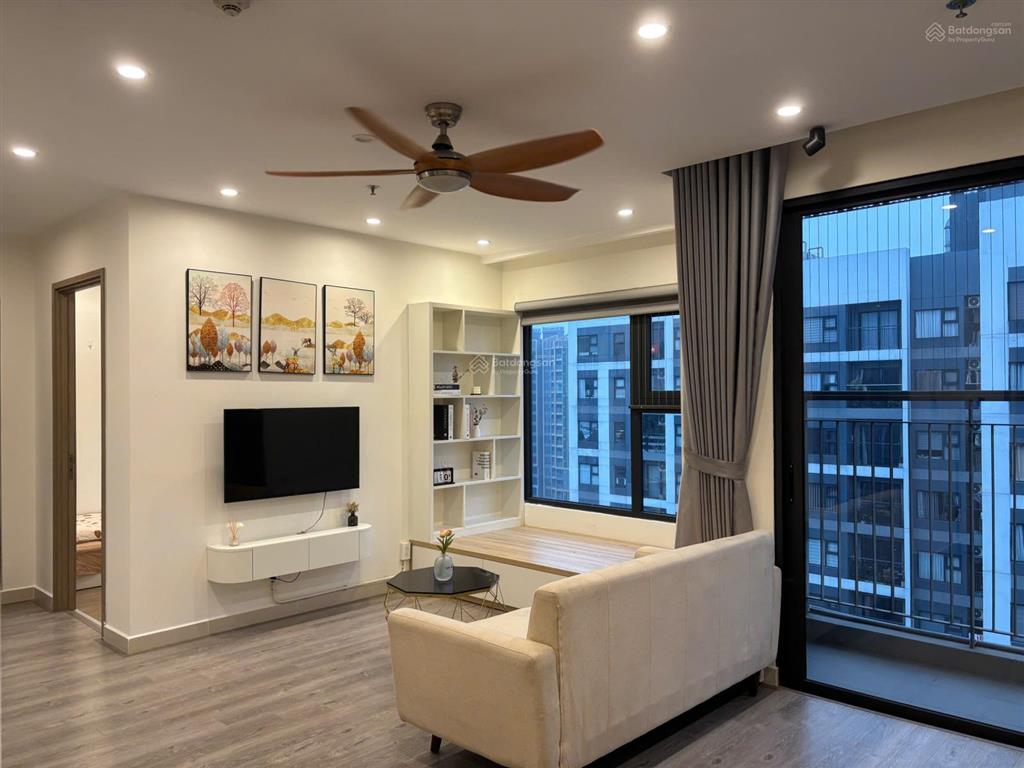 Chính chủ gửi bán căn 2pn + 1 63m2, giá 4.2tỷ full nội thất, hướng đông bắc,  0971 034 ***