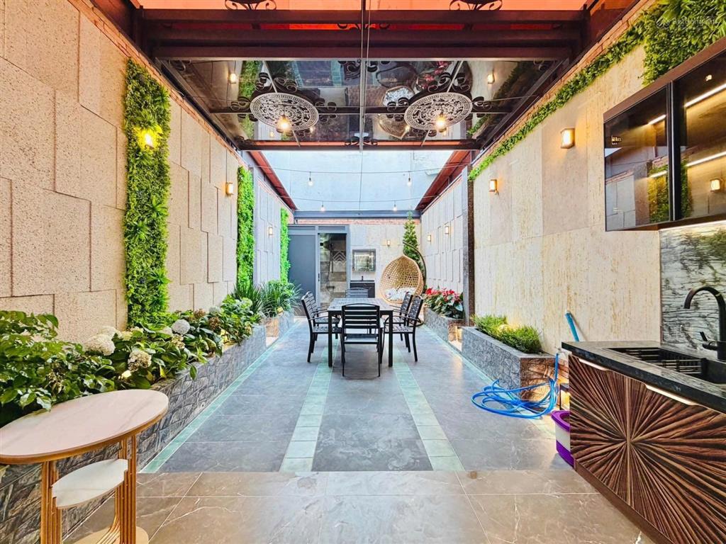 Hàng hiếm ngay cư xá phú lâm d, 80m2, 5 tầng btct,5 phòng nội thất xịn, có thang máy, kế st mega