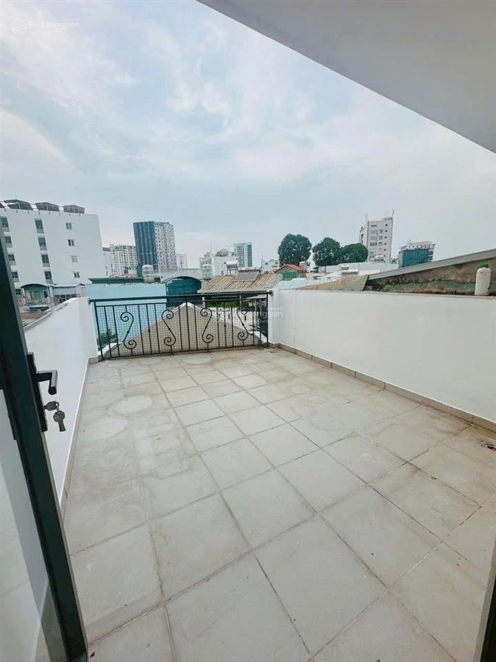 Hàng mới đầu năm 2026. nhà 40m2 lê văn sỹ, phú nhuận gần nhà thờ 3 chuông. xây 3 tầng, bán 2 tỷ 550