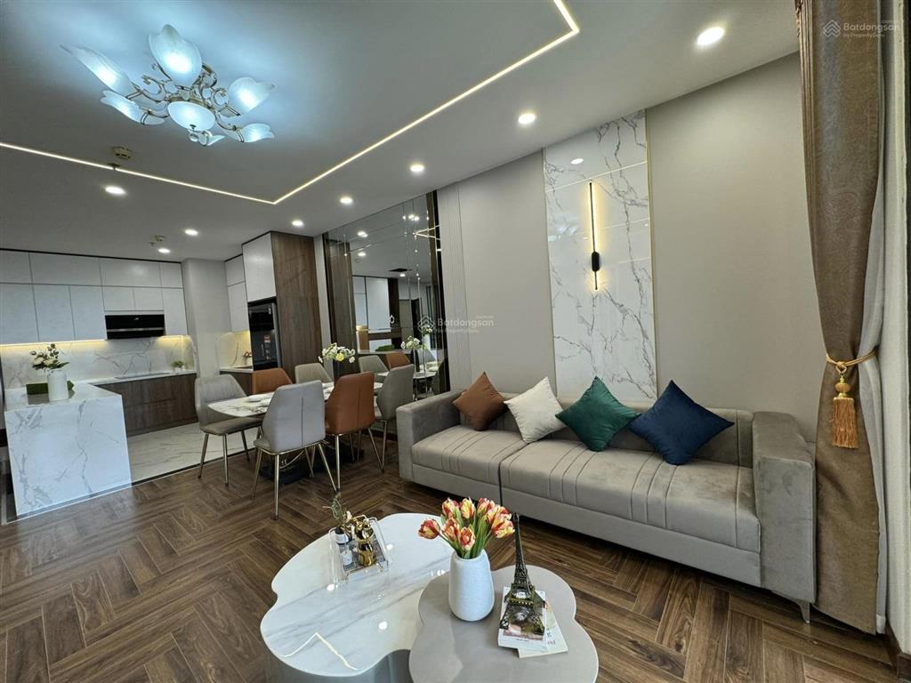 Bán chcc eco lake view 32 đại từ. dt 112m2 có 3pn 2wc căn góc cực đẹp view hồ linh đàm
