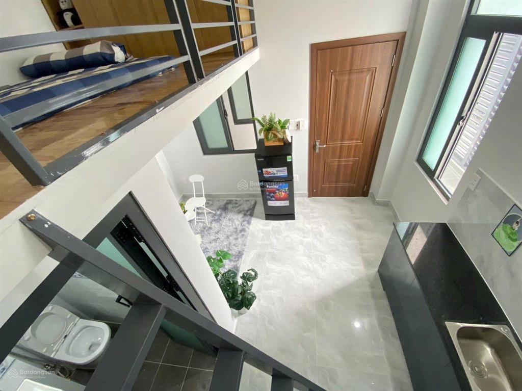 Nhà 3 tầng, ngay chợ thủ đức, thu nhập 25 tr,tháng, 54m2, hxh, 6 pn, full nội thất, chỉ 7,9tỷ