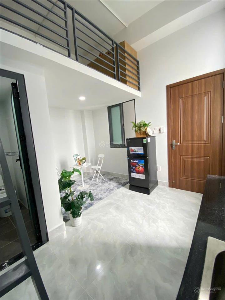 Nhà 3 tầng, ngay chợ thủ đức, thu nhập 25 tr,tháng, 54m2, hxh, 6 pn, full nội thất, chỉ 7,9tỷ