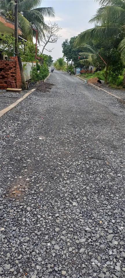 Đất thổ cư  5x45m  gần chợ trường học  đức huệ, long an