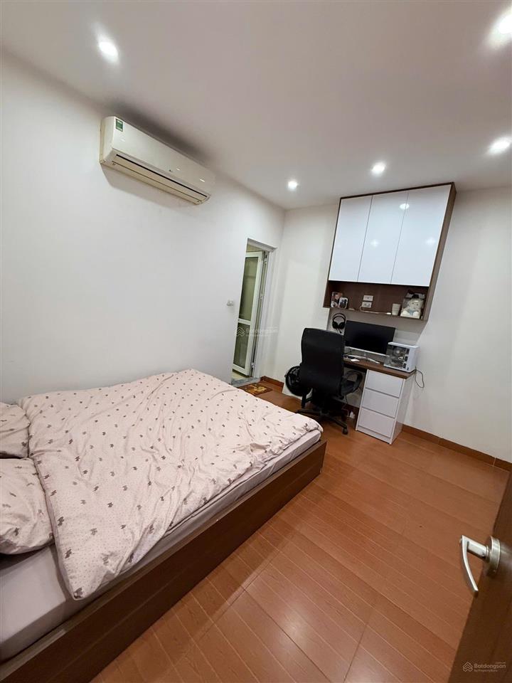 Cần bán gấp chcc tại số 89 thịnh liệt tòa nhà hồng hà tower