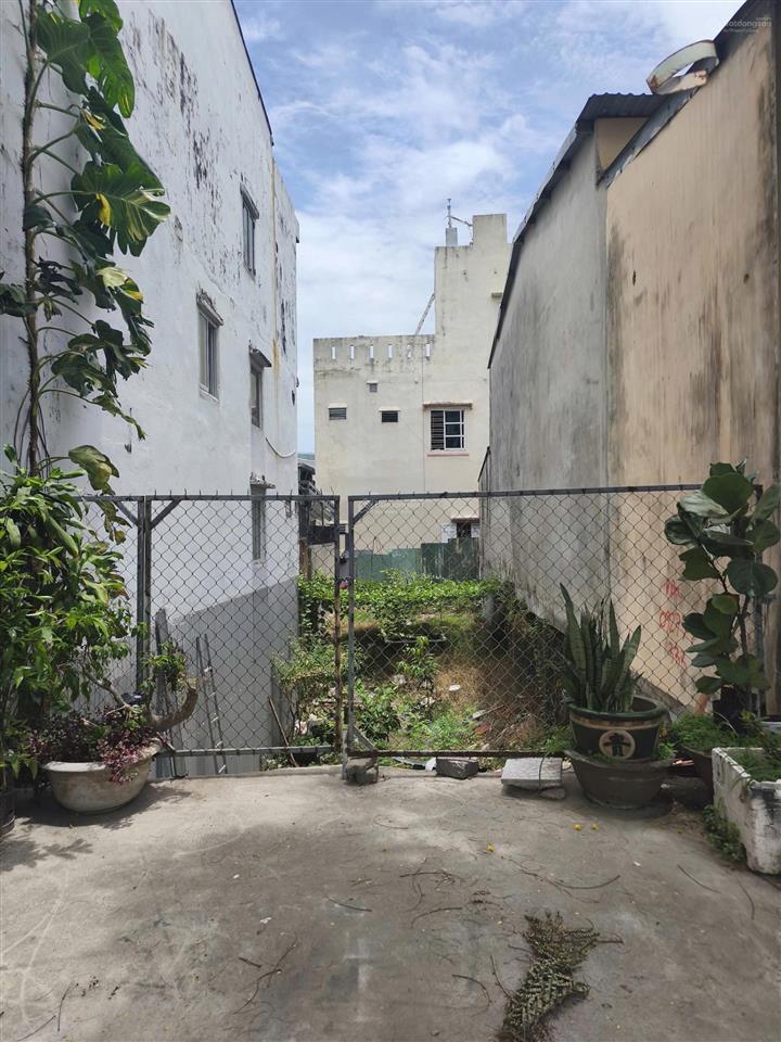 Bán đất 258 ngô quyền, 8,4 tỷ, 95m2, hướng đông, mặt tiền 5m, ngõ rộng 48m, view đẹp