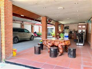 Bán nhà mặt tiền 10m diện tích 270m2 thu nhập 12 triệu/tháng giá chỉ 8 tỷ