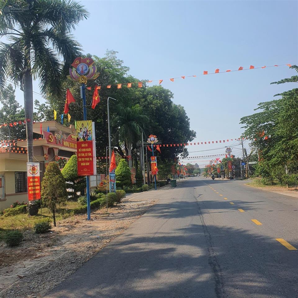 Đất ngộp 6x40m = 240m2 sổ riêng thổ cư sát chợ, đường nhựa 12m giá 660tr