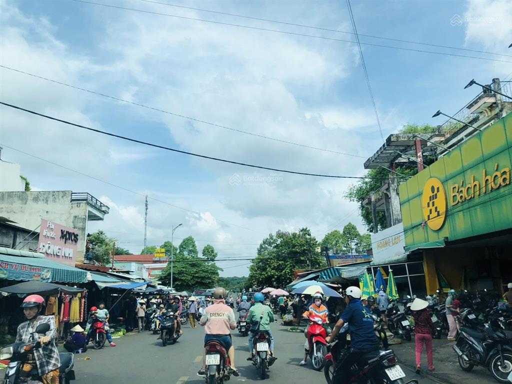 Đất ngộp (12x40)=480m² sổ riêng, thổ cư, sát chợ, đường nhựa 12m giá 660tr