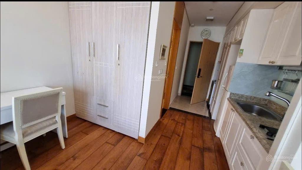 Chỉ 2ty1 bán nhanh căn studio view biển có sổ, tầng 11, đông nam  20 trần phú