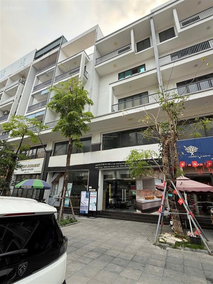 Cho thuê bt 120m2, 200 triệu tại căn 25  26 lô a8, mon bay hạ long, đường hải long