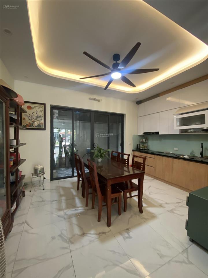 Chính chủ chuyển đổi nhu cầu lên căn lớn hơn nên bán liền kề 75m tại khu đô thị geleximco