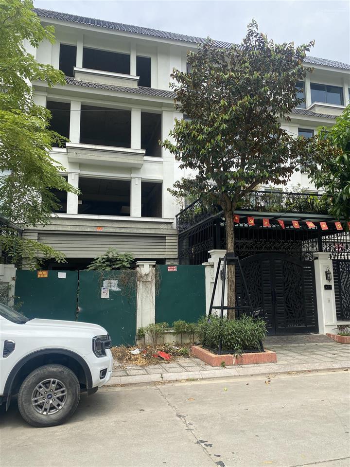 Căn duy nhất view vườn hoa 120m giá chỉ nhỉnh hai mươi tỷ (đang bán gấp)