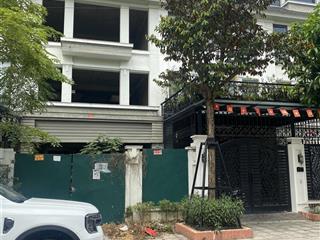 Căn duy nhất view vườn hoa 120m giá chỉ nhỉnh hai mươi tỷ (đang bán gấp)