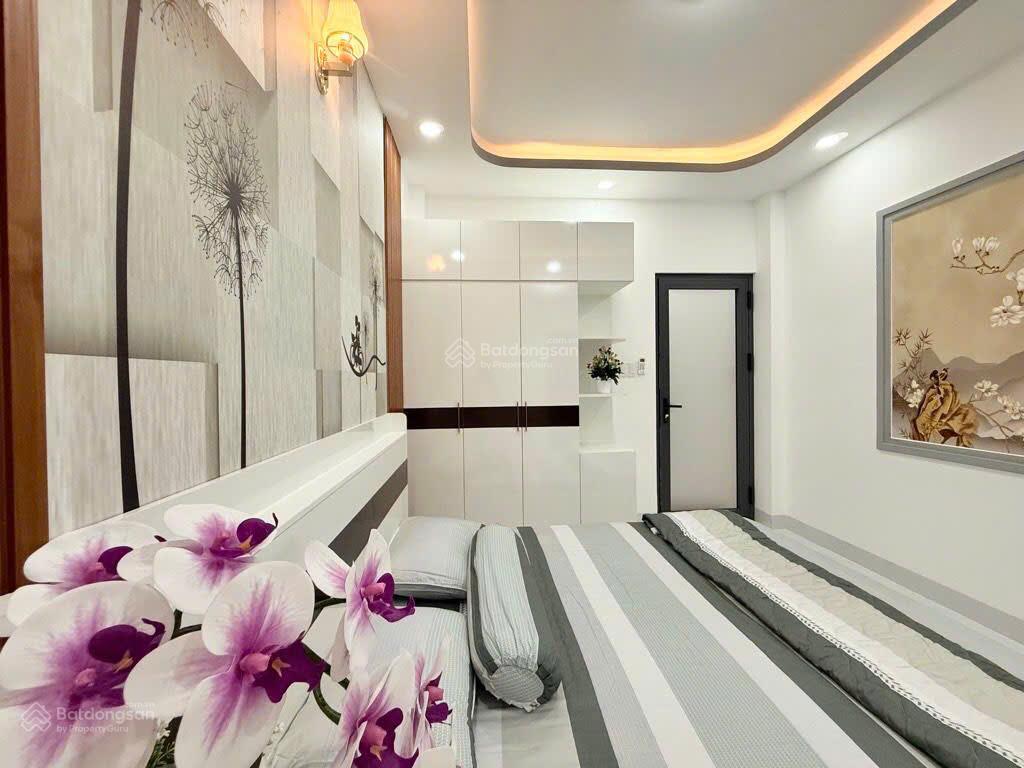 Nhà gò vấp giáp ranh pn  hẻm xe hơi 7 chỗ  50m2 (3.5x15)  4 tầng  nhà mới dọn vào ở ngay