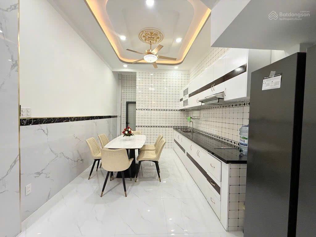 Nhà gò vấp giáp ranh pn  hẻm xe hơi 7 chỗ  50m2 (3.5x15)  4 tầng  nhà mới dọn vào ở ngay