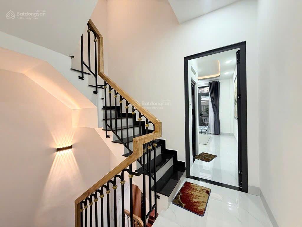 Nhà gò vấp giáp ranh pn  hẻm xe hơi 7 chỗ  50m2 (3.5x15)  4 tầng  nhà mới dọn vào ở ngay