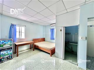 Cho thuê 1pn hẻm an ninh thang máy gần ngã tư hàng xanhchợ thị nghè