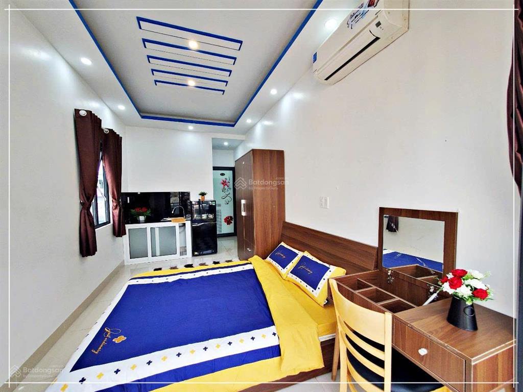 Cho thuê căn hộ ban công, q4, đường khánh hội, gần cầu kênh tẻ, cầu ông lãnh, công viên khánh hội