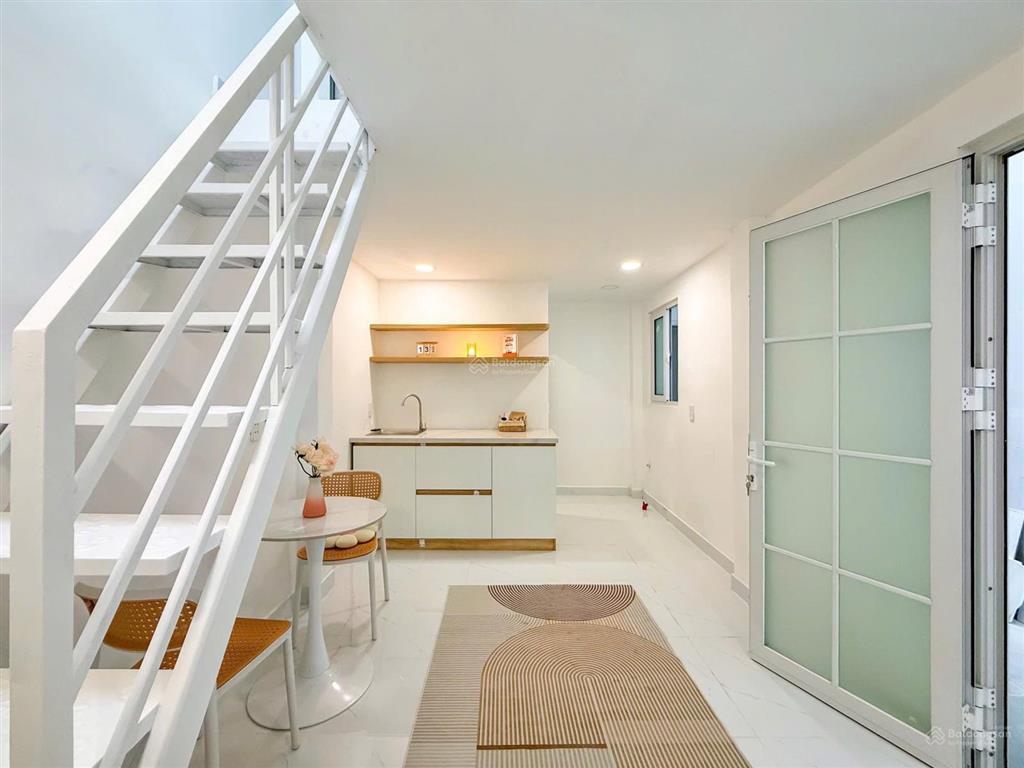 Cho thuê căn hộ duplex, 2pn ban công, q4, đường tôn thất thuyết, gần cầu kênh tẻ, chợ 200
