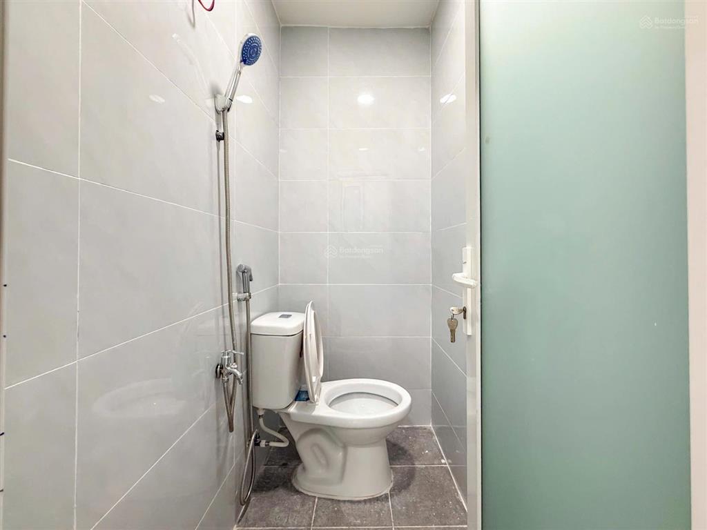Cho thuê căn hộ duplex, 2pn ban công, q4, đường tôn thất thuyết, gần cầu kênh tẻ, chợ 200