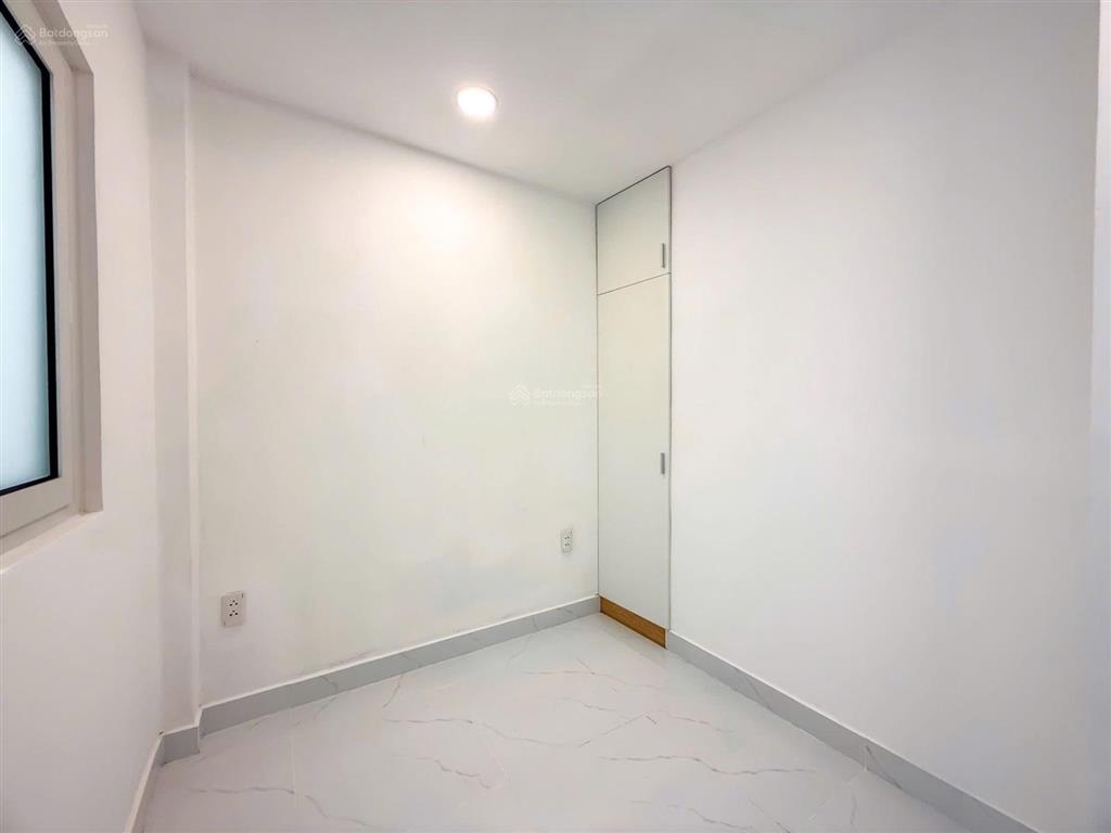 Cho thuê căn hộ duplex, 2pn ban công, q4, đường tôn thất thuyết, gần cầu kênh tẻ, chợ 200