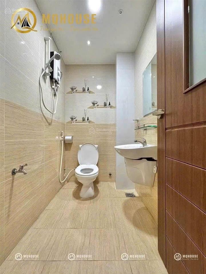 Cho thuê căn hộ ban công, q10, đường sư vạn hạnh, gần đh y khoa, vạn hạnh mall, việt nam quốc tự