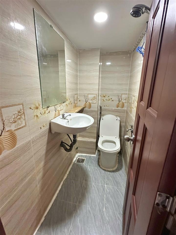 Cho thuê căn hộ duplex (gác), q10, đường ngô gia tự, gần đh kinh tế (ueh), đh y dược, vạn hạnh mall