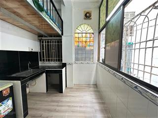 Cho thuê căn hộ duplex (gác), q10, đường ngô gia tự, gần đh kinh tế (ueh), đh y dược, vạn hạnh mall