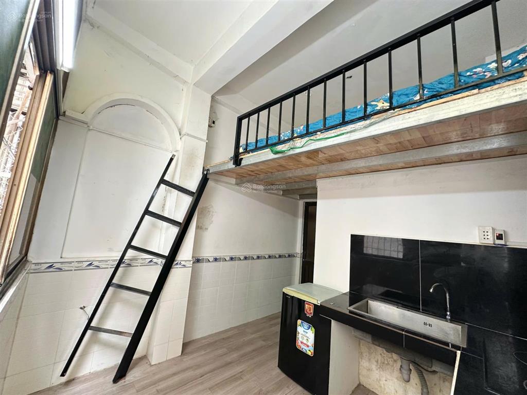 Cho thuê căn hộ duplex (gác), q10, đường ngô gia tự, gần đh kinh tế (ueh), đh y dược, vạn hạnh mall