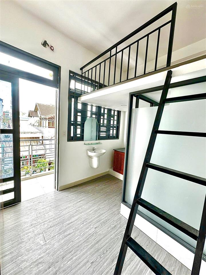 Cho thuê căn hộ duplex (gác), ban công, q4, đường tôn đản, gần đh nguyễn tất thành, cầu khánh hội