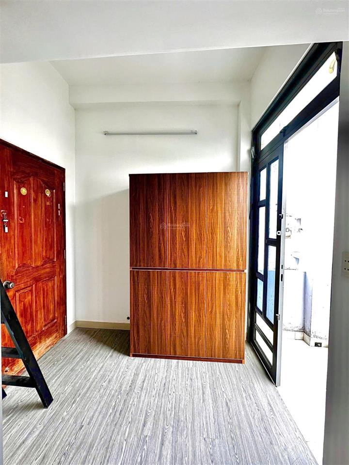 Cho thuê căn hộ duplex (gác), ban công, q4, đường tôn đản, gần đh nguyễn tất thành, cầu khánh hội