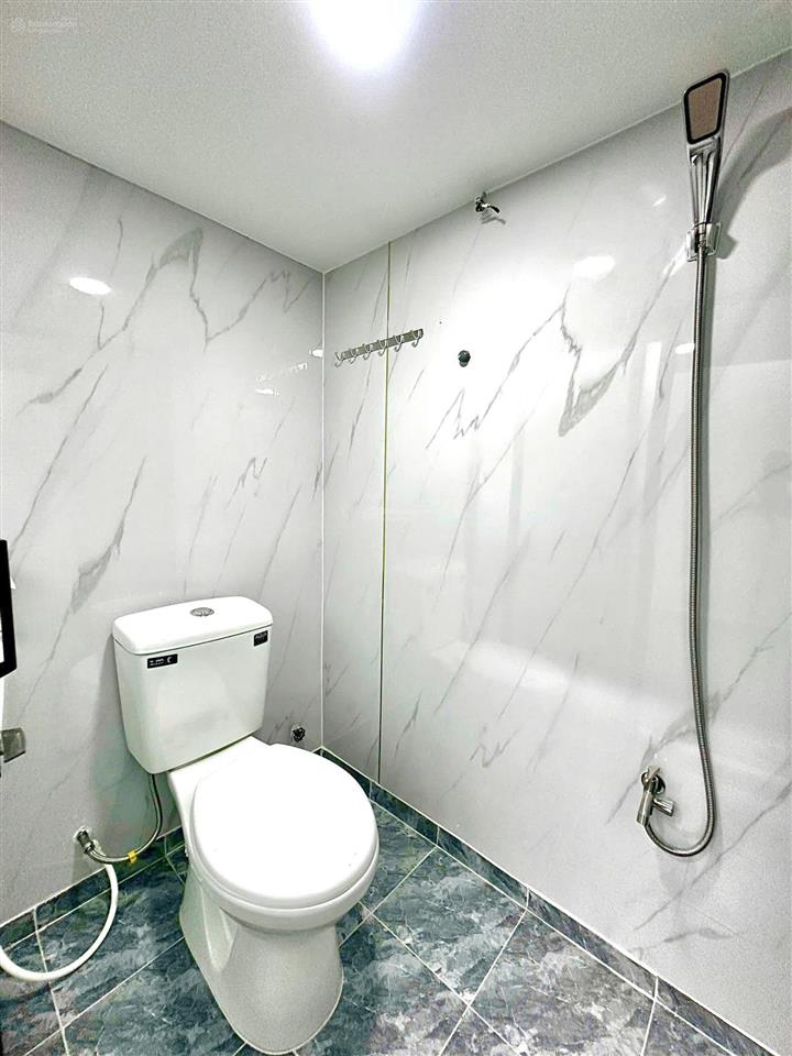 Cho thuê căn hộ duplex (gác), ban công, q4, đường tôn đản, gần đh nguyễn tất thành, cầu khánh hội
