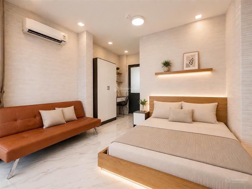 Cho thuê căn hộ ban công, tách bếp, quận 5, đường an bình, gần đh kinh tế, cầu nguyễn tri phương