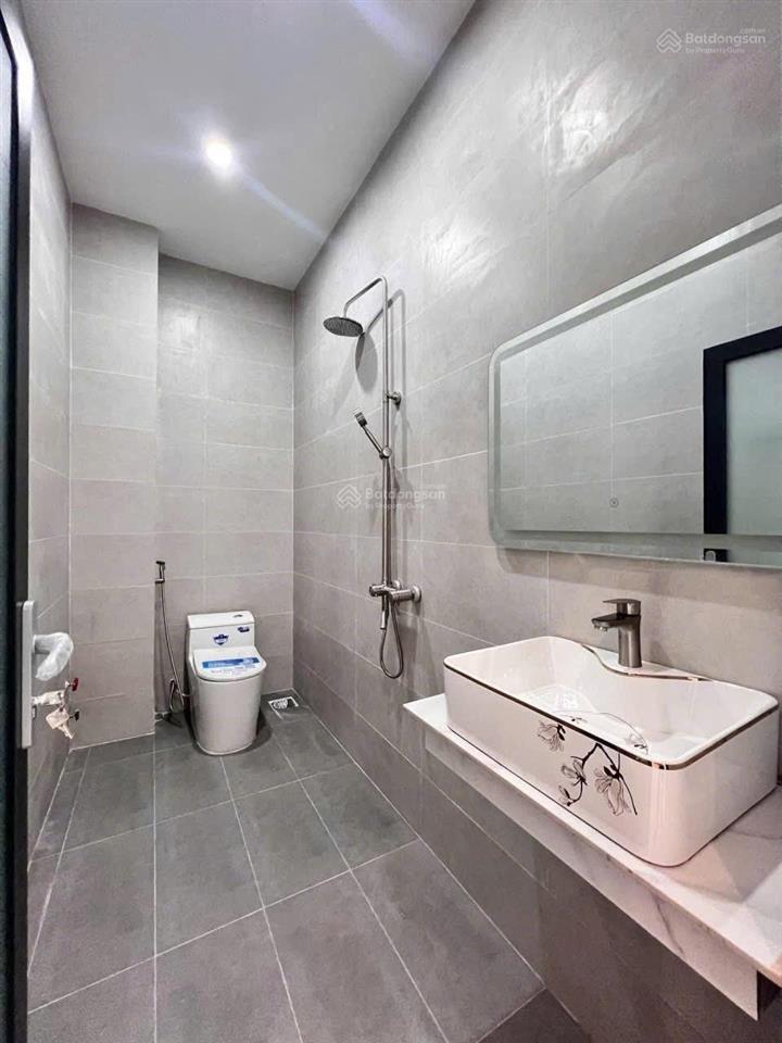 Bán nhanh trong tháng nhà đang ở đường nguyễn cửu phú, dt 80m2, sổ hồng riêng