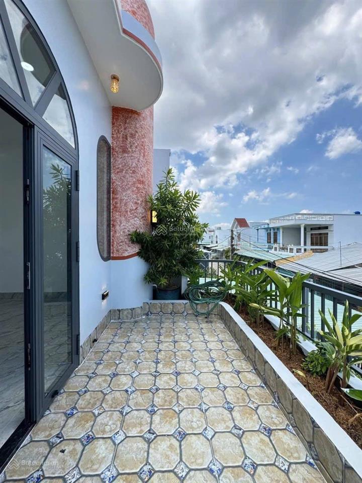 Bán nhanh nhà đường trịnh quang nghị q8, dt 110 m2, giá thương lượng mạnh, sổ hồng riêng