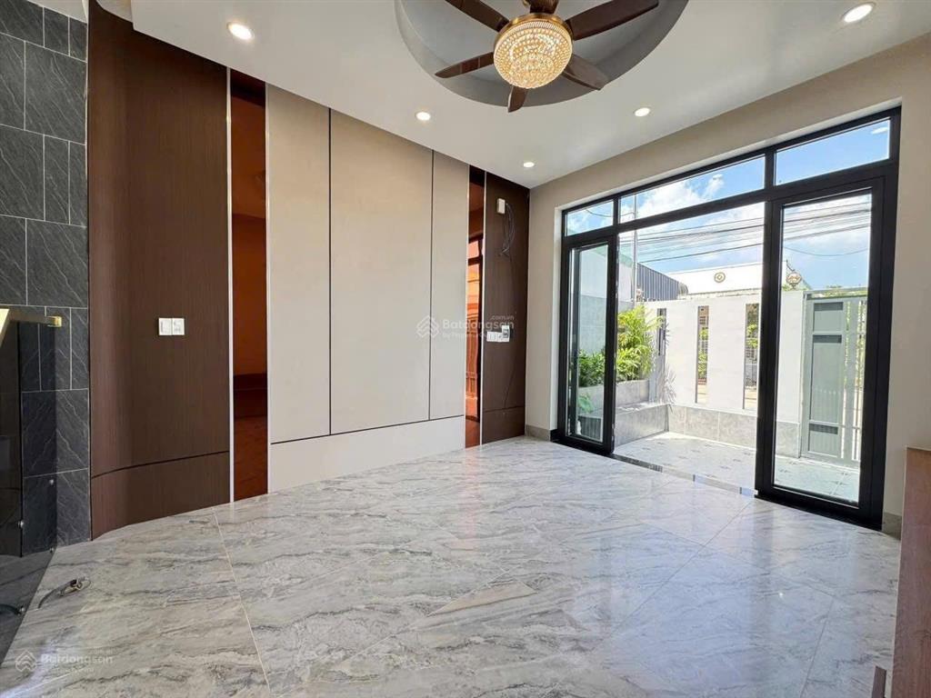 Bán nhanh nhà đường trịnh quang nghị q8, dt 110 m2, giá thương lượng mạnh, sổ hồng riêng
