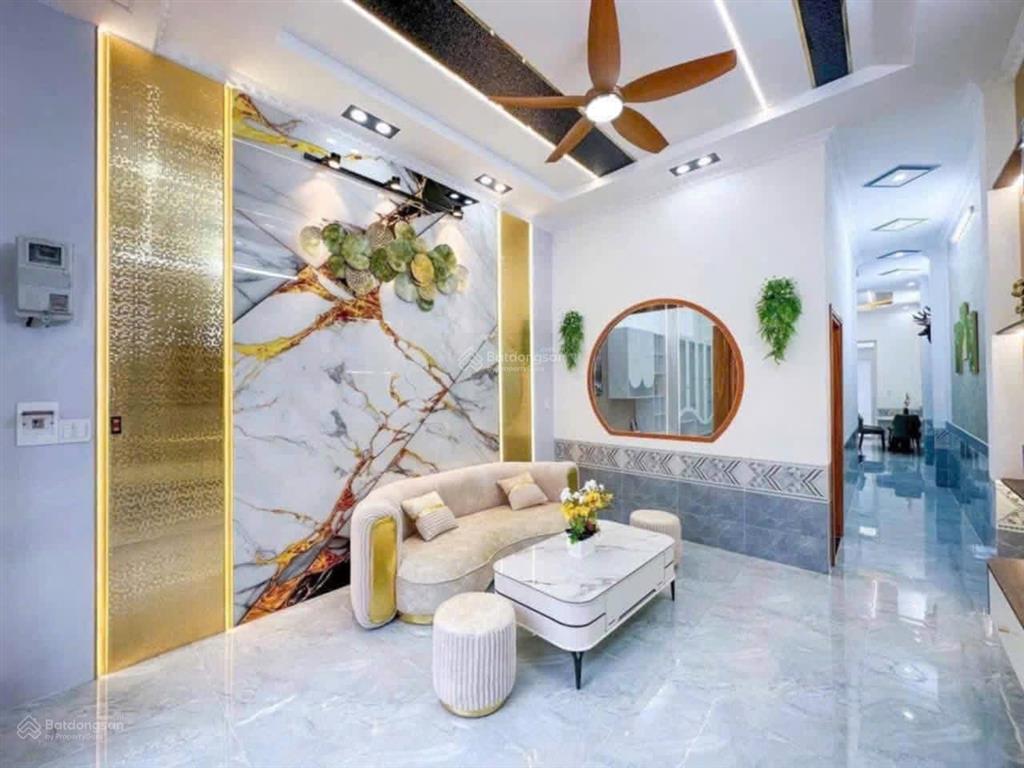 Bán nhanh nhà riêng đường phạm văn hai ngang 5m dài 23,4m, tổng 117 m2, shr