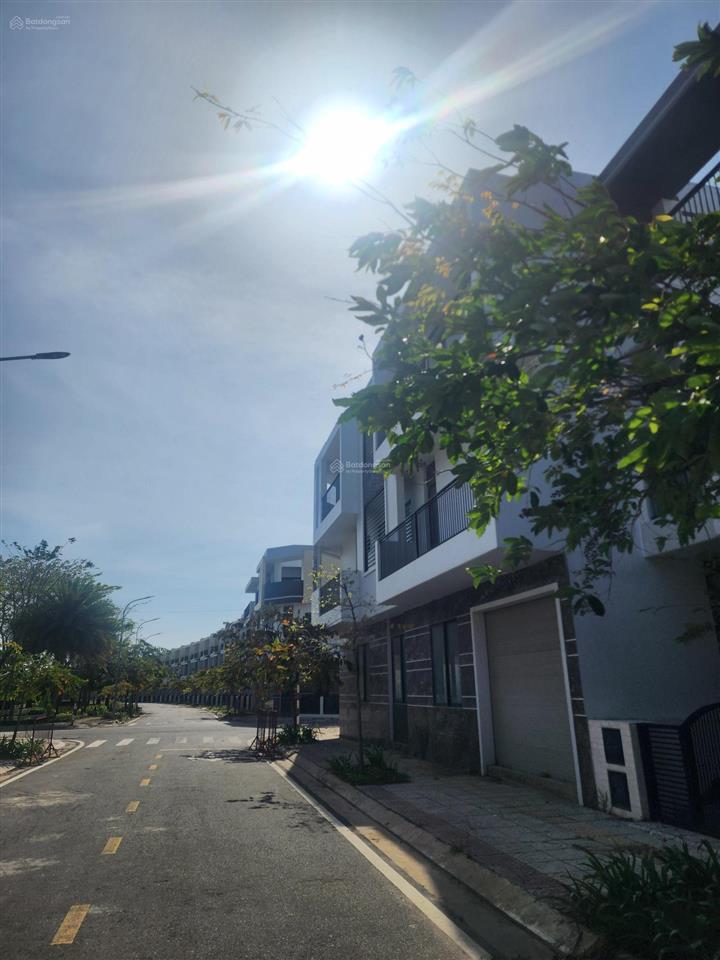Bán nhà biệt thự lk86 the light city, giá siêu hời 5,8 tỷ, 102,3m2