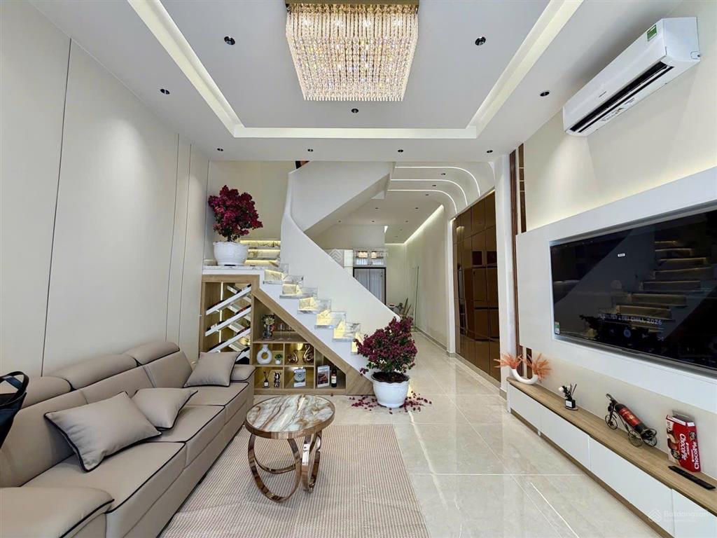 Siêu phẩm nhà trường đăng quế phú nhuận chỉ 2ty850  nhà chủ xây tâm huyết xách vali dọn vào ở ngay