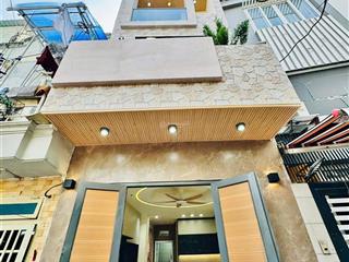 Chủ người hoa gửi bán nhà lạc long quân, nhà còn tương đối  dt 6om2  sồ hồng riêng