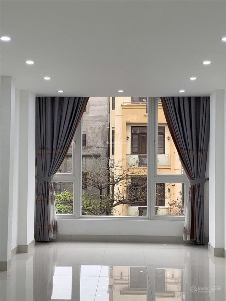 Cho thuê nhà phố trần quang diệu 50m2 x 7 tầng, nhà mới đẹp, có thang máy. giá 40tr/tháng