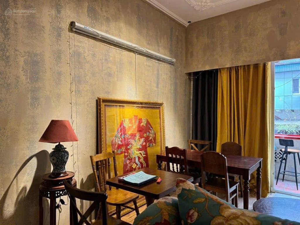 Cho thuê nhà mặt phố trần quốc toản 45m2 x 5 tầng, thích hợp làm spa, dưỡng sinh, văn phòng