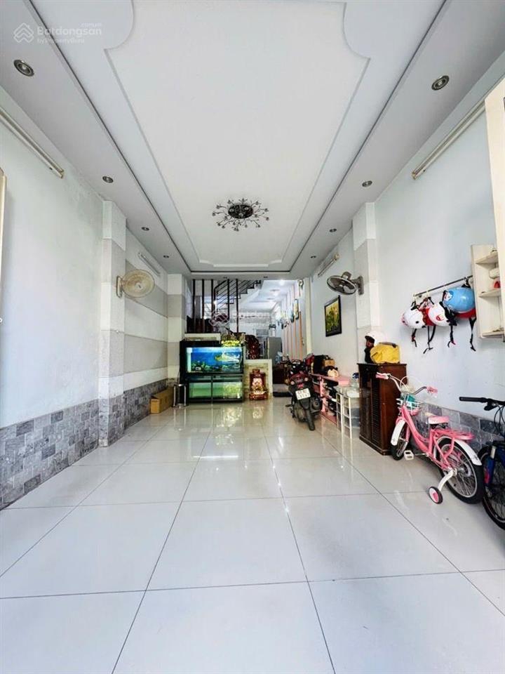 Bán nhà mặt tiền khu tên lửa  khu dân trí  4x22m 88m2 4 tầng giá chỉ 9 tỷ.