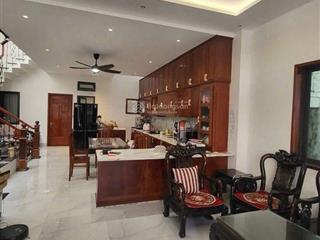 Nhà đẹp 3 tầng trung tâm hải châu