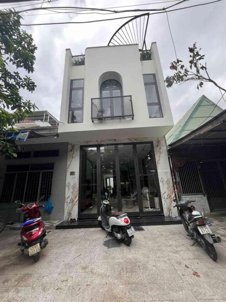 Bán nhà 3 tầng mới xây  đường nguyễn xí, phường hòa minh