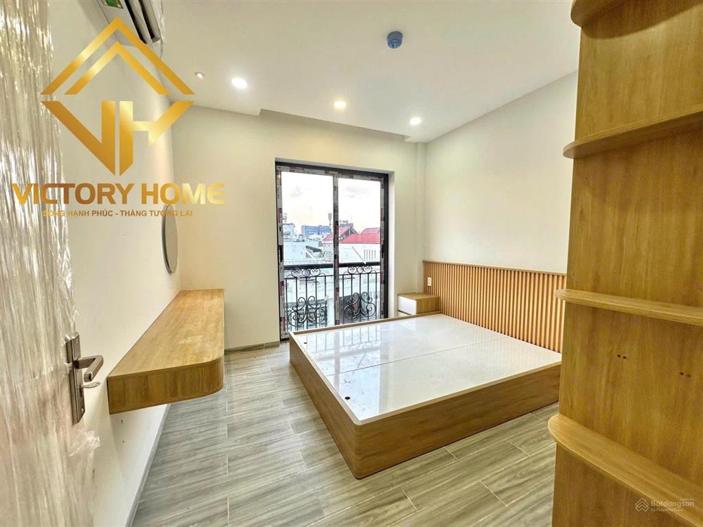 Cho thuê chdv mới xây full nội thất mới 100%, hầm xe  thang máy  bảo vệ, đầy đủ tiện nghi