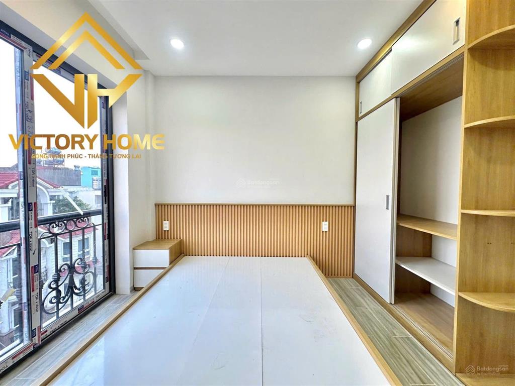 Cho thuê chdv mới xây full nội thất mới 100%, hầm xe  thang máy  bảo vệ, đầy đủ tiện nghi
