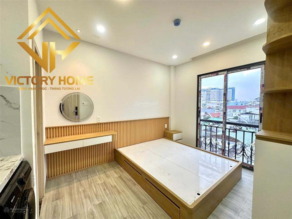 Cho thuê chdv mới xây full nội thất mới 100%, hầm xe  thang máy  bảo vệ, đầy đủ tiện nghi