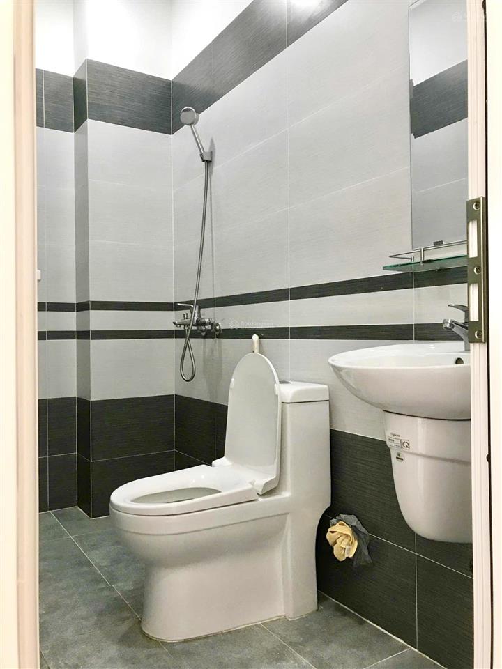 Cho thuê phòng trọ đẹp, đầy đủ tiện ích tại phan đăng lưu, 5,7 triệu/th, 37 m2