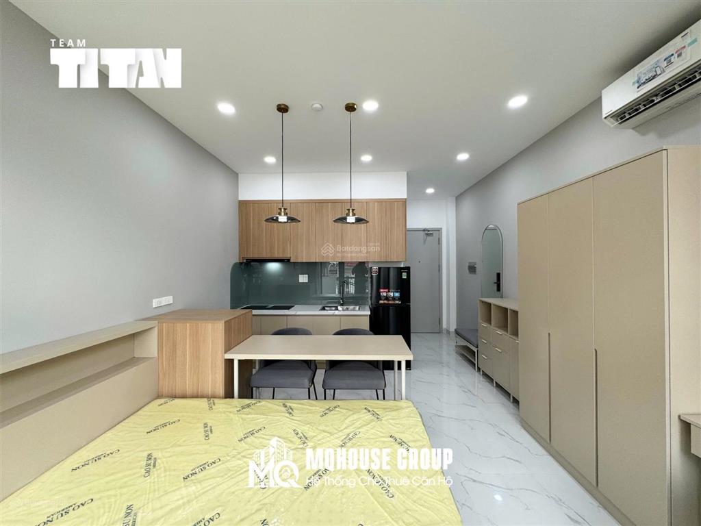 Cho thuê chdv hầm xe, thang máy, full nội thất, ban công tại lê quang định, bình thạnh